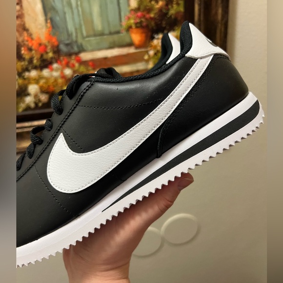Nike Cortez Basic Black White sneakers - Picture 14 of 16